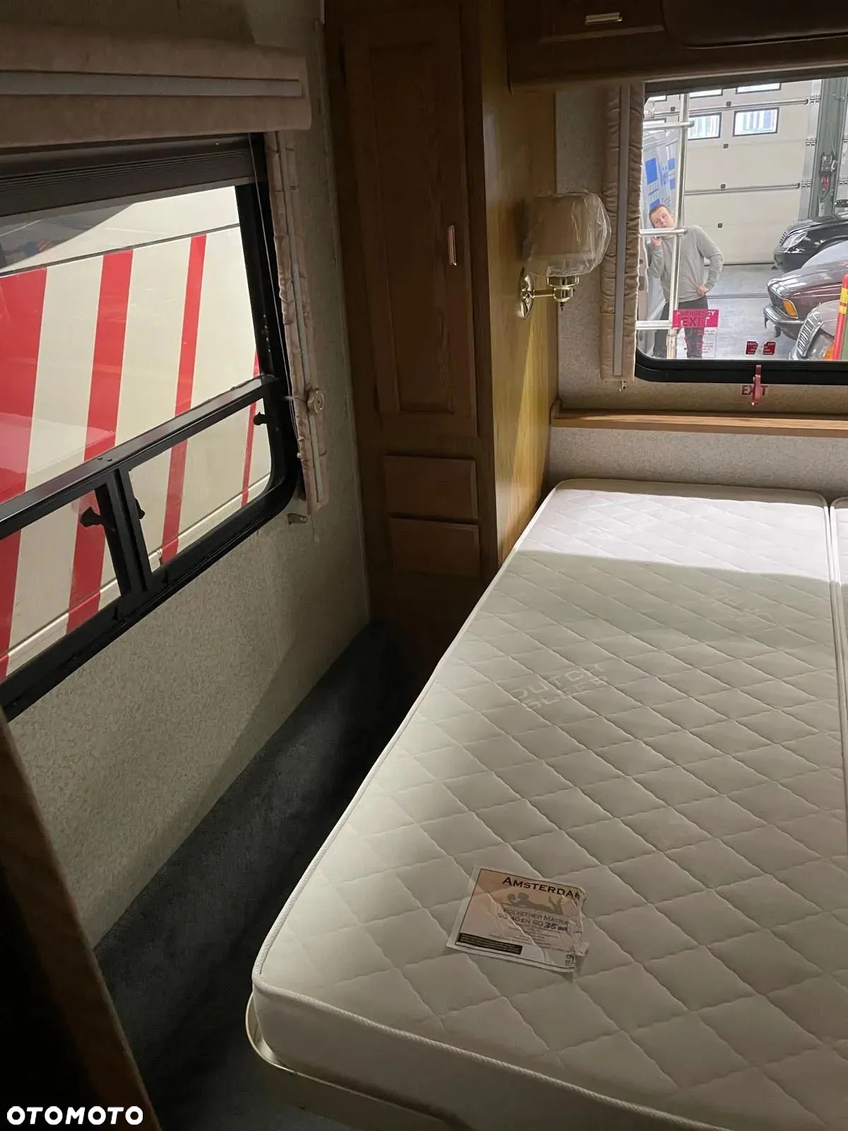 Chevrolet Winnebago - 16