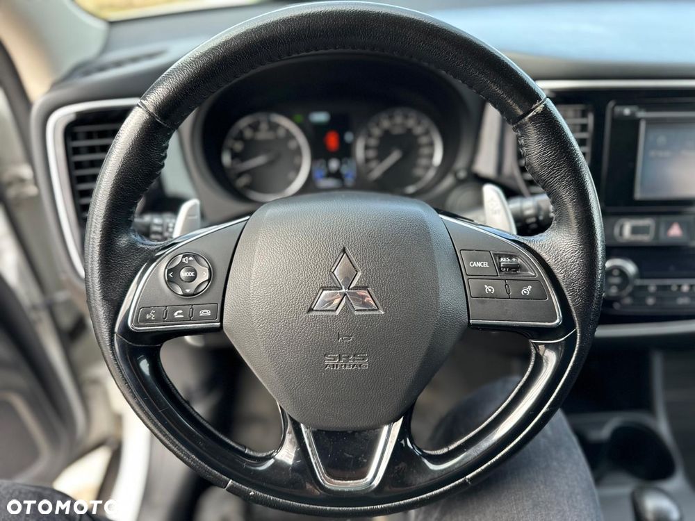 Mitsubishi Outlander 2.0 4WD CVT Active+ - 26