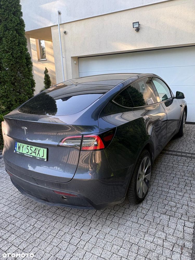 Tesla Model Y RWD - 4
