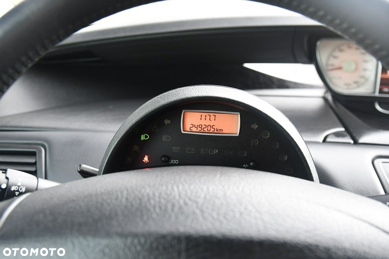 Peugeot 807 - 33