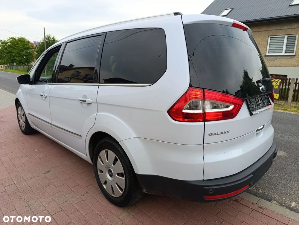 Ford Galaxy - 2