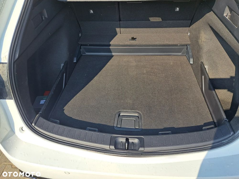 Toyota Corolla 1.8 Hybrid Comfort - 16