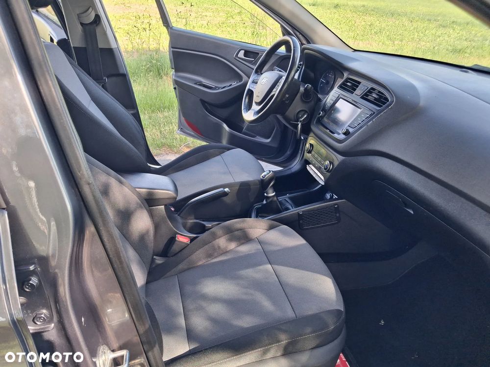 Hyundai i20 1.4 CRDI Active Trend - 14