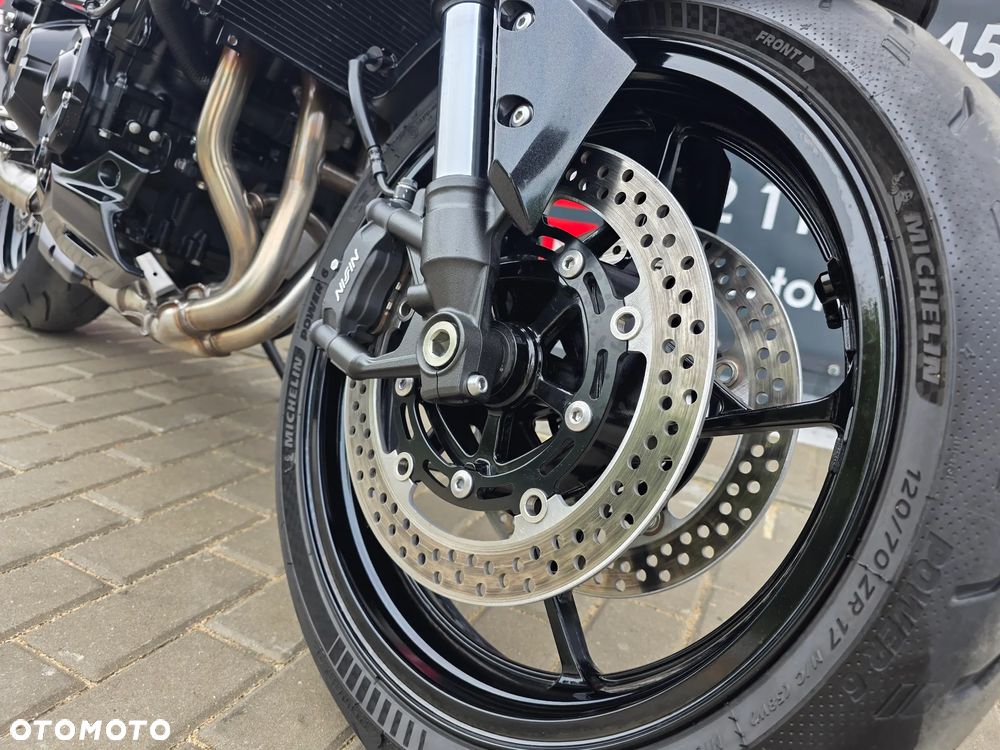 Kawasaki Z 900 - 27