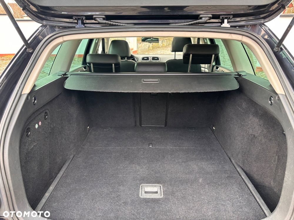 Volkswagen Golf 2.0 TDI DPF Highline - 10