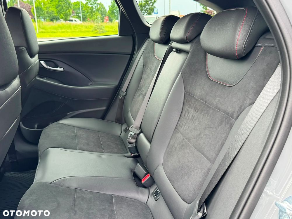 Hyundai i30 - 23