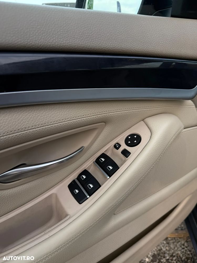 BMW Seria 5 520d Aut. - 11