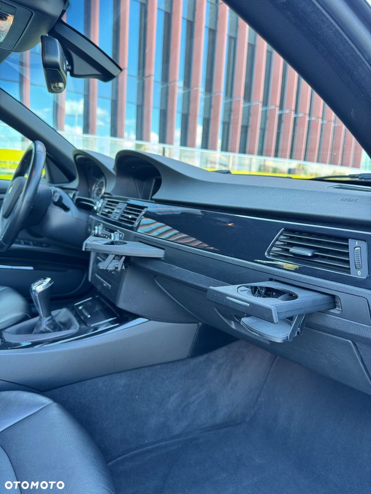 BMW Seria 3 320d - 22