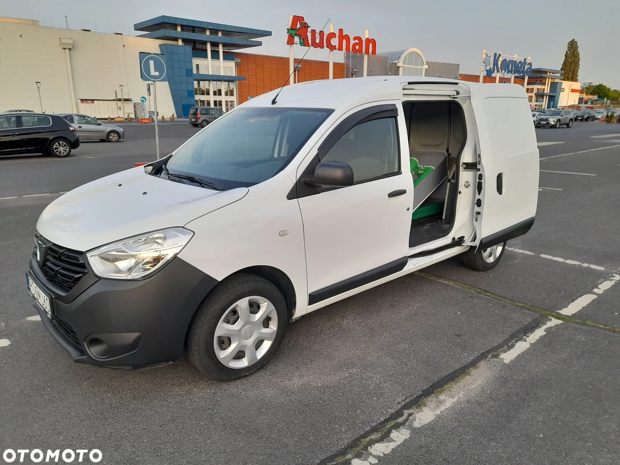 Dacia Doker - 1