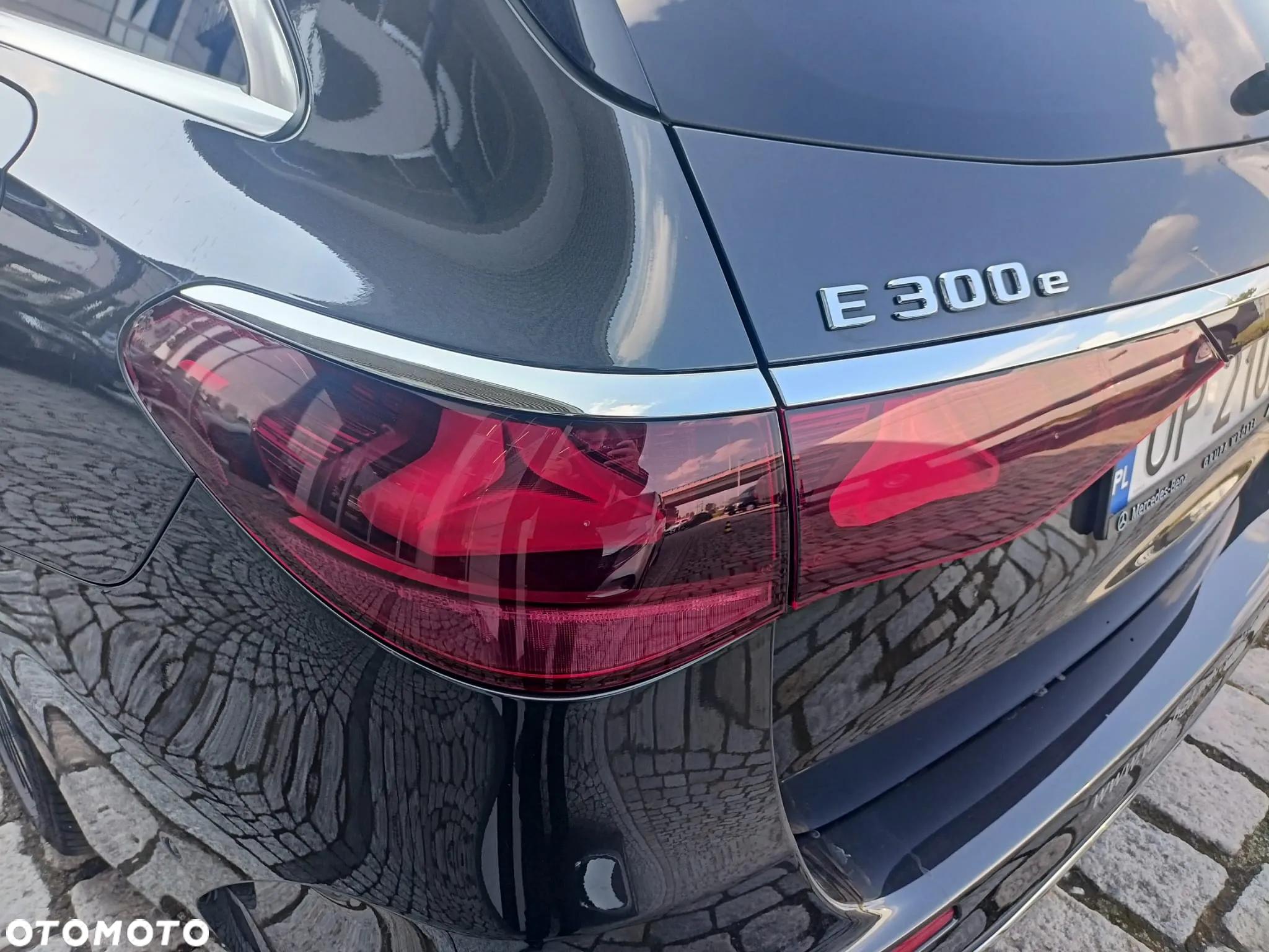 Mercedes-Benz Klasa E 300 PHEV AMG 9G-Tronic - 10