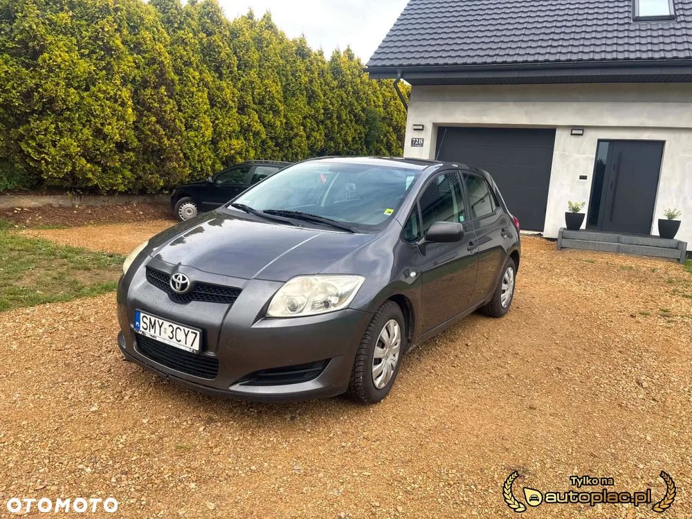 Toyota Auris 1.4 D-4D Luna - 4