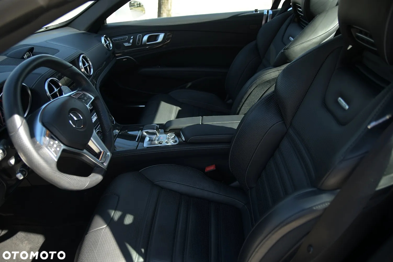 Mercedes-Benz SL 63 AMG - 17