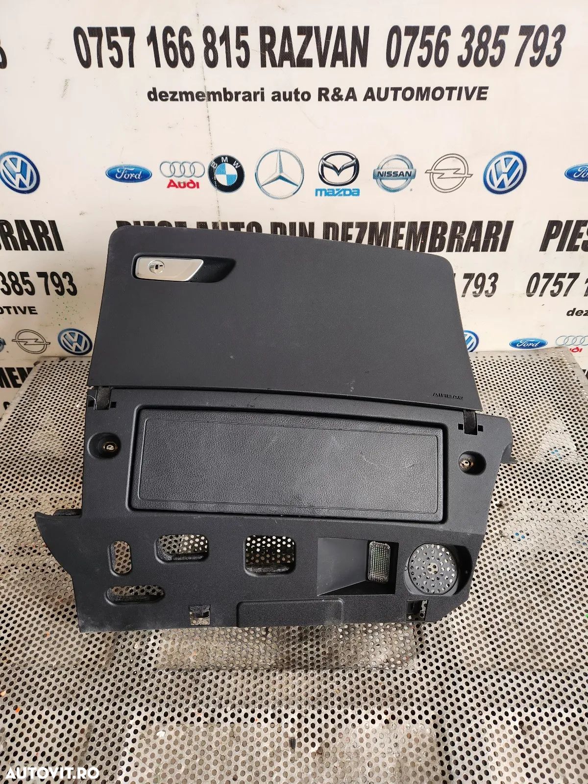 Torpedo Cutie Acte Cu Airbag Genunchi Audi TT 8S An 2014-2015-2016-2017-2018  Vo Stanga Europa - De - 1