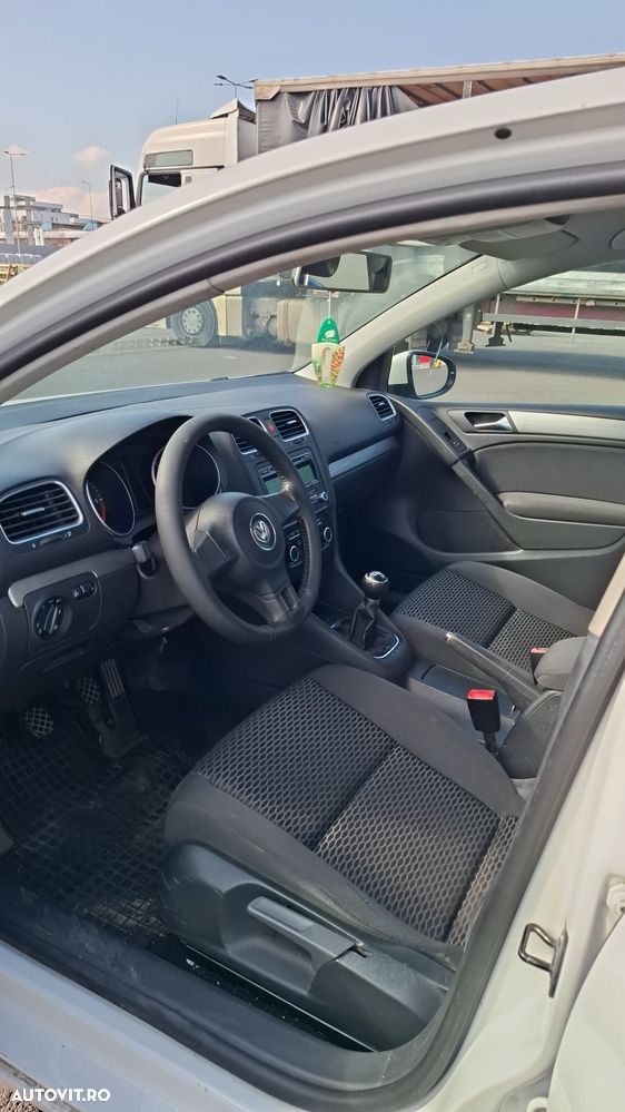 Volkswagen Golf 1.6 TDI DPF BMT Trendline - 8