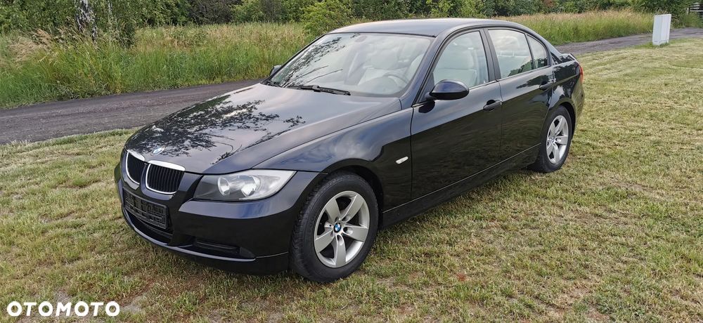 BMW Seria 3 318i - 16
