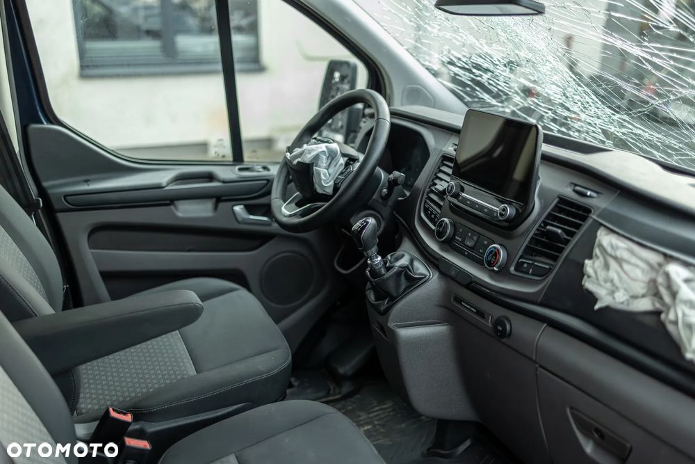 Ford Transit Custom - 13