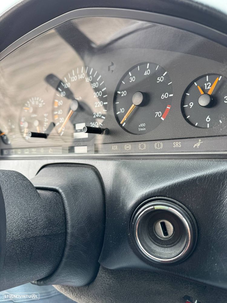 Mercedes-Benz SL 320 Standard - 28