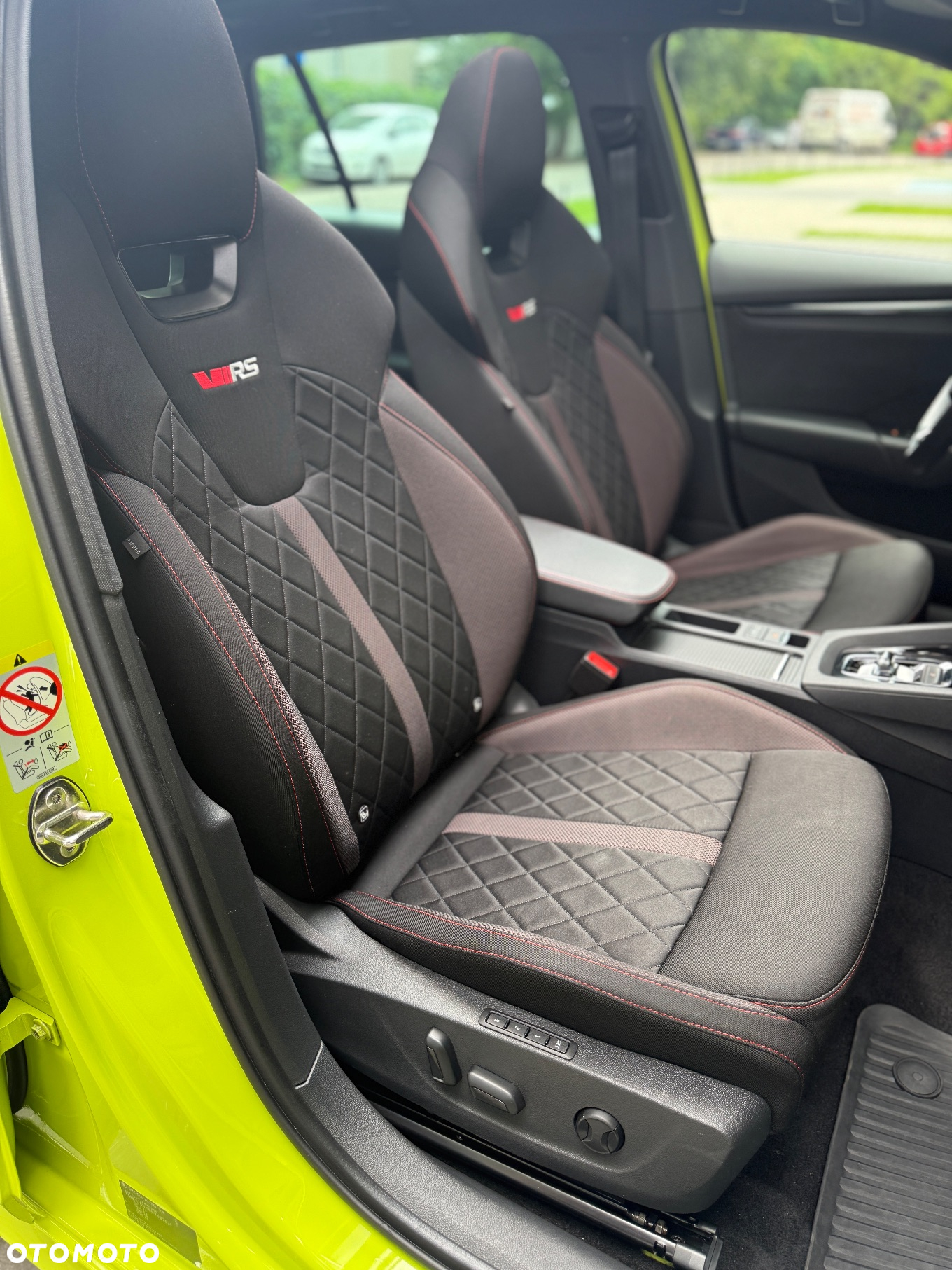 Skoda Octavia 2.0 TSI RS Challenge 245 DSG - 9