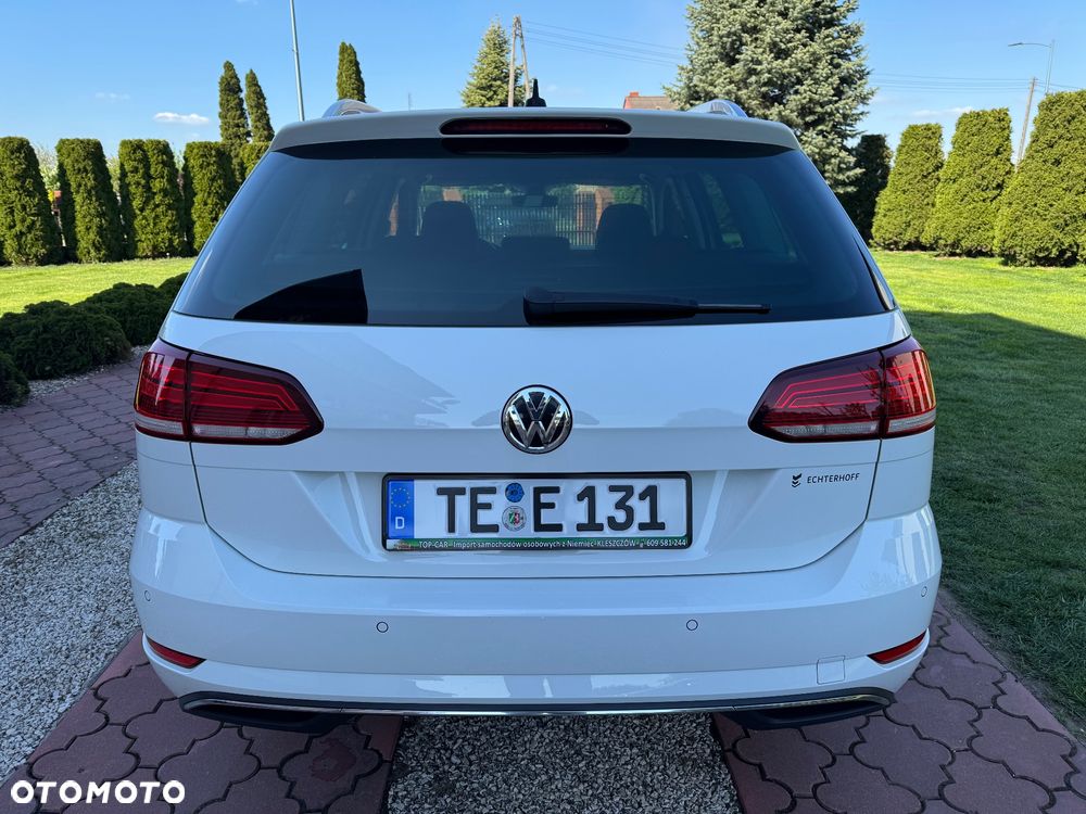 Volkswagen Golf 1.6 TDI SCR IQ.DRIVE - 9