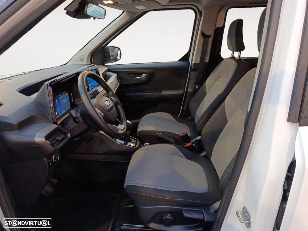 Ford Tourneo Courier 1.0 EcoBoost Titanium DCT — fotografia 9