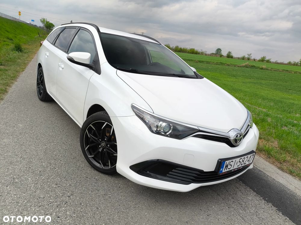 Toyota Auris 1.33 Dual-VVT-i Cool - 5