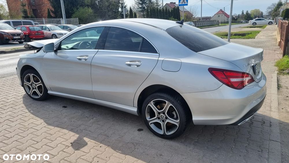 Mercedes-Benz CLA 200 d 7G-DCT UrbanStyle Edition - 13