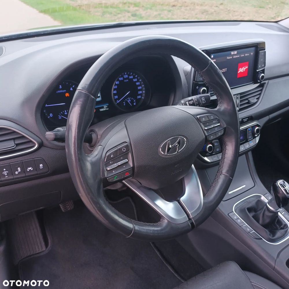 Hyundai i30 1.6 CRDi Premium - 12