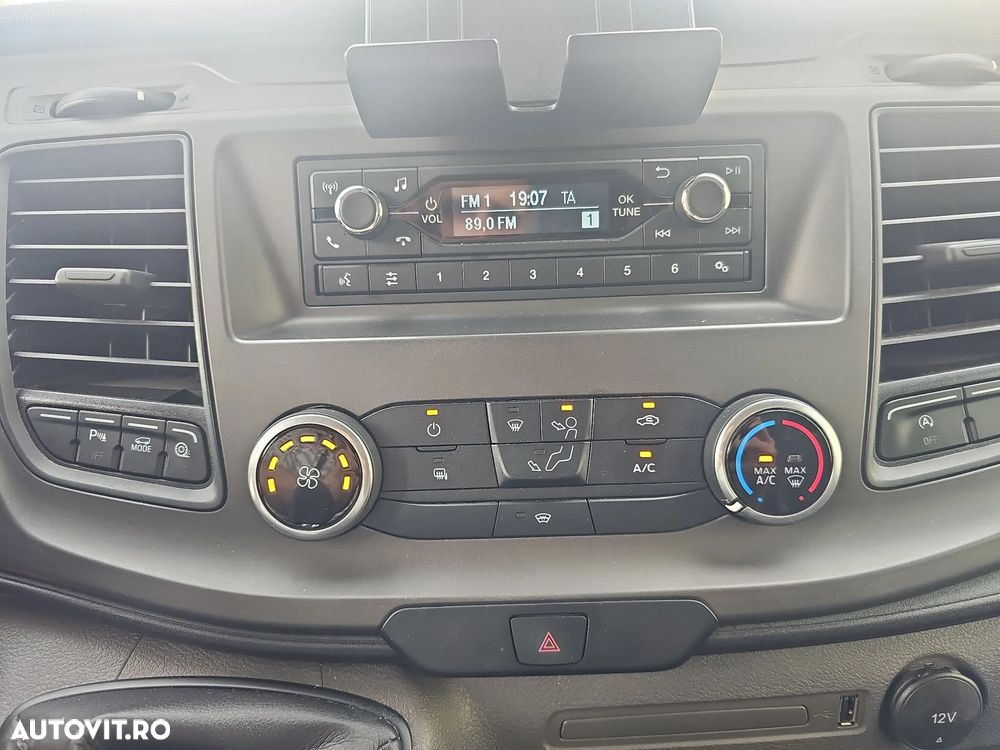 Ford Transit - 15