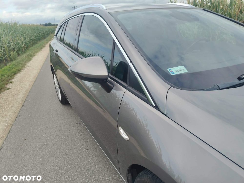 Opel Astra 1.6 CDTI Elite S&S - 10