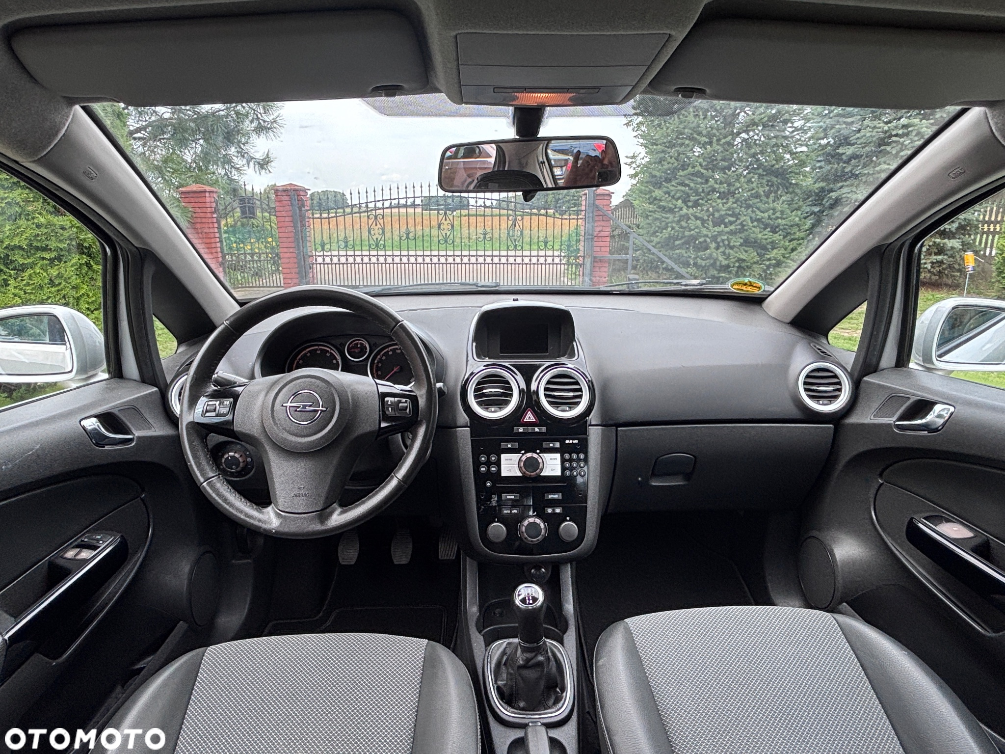 Opel Corsa 1.4 16V Cosmo - 22