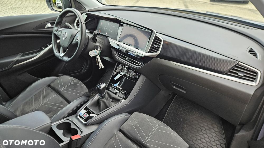 Opel Grandland 1.2 T GS S&S - 14