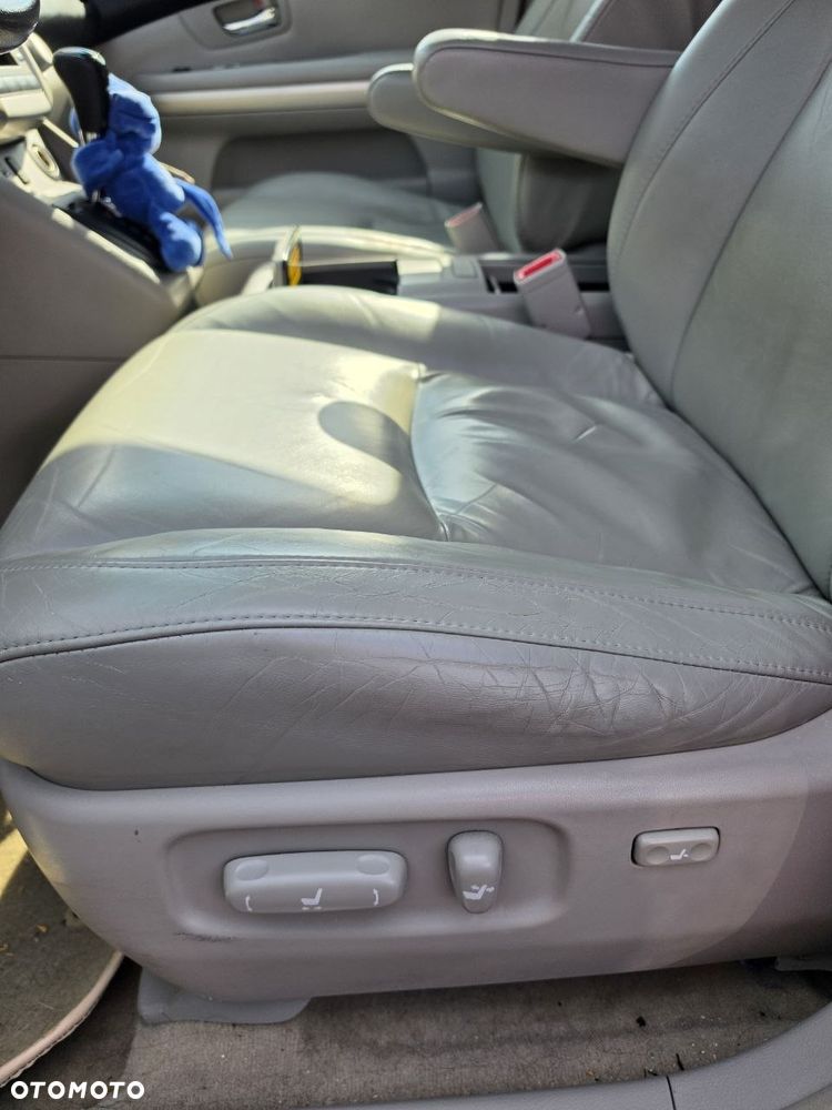 Lexus RX - 4