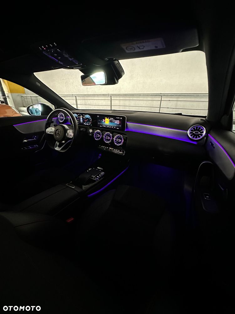 Mercedes-Benz Klasa A 180 7G-DCT Lim AMG Line Advanced Plus - 35