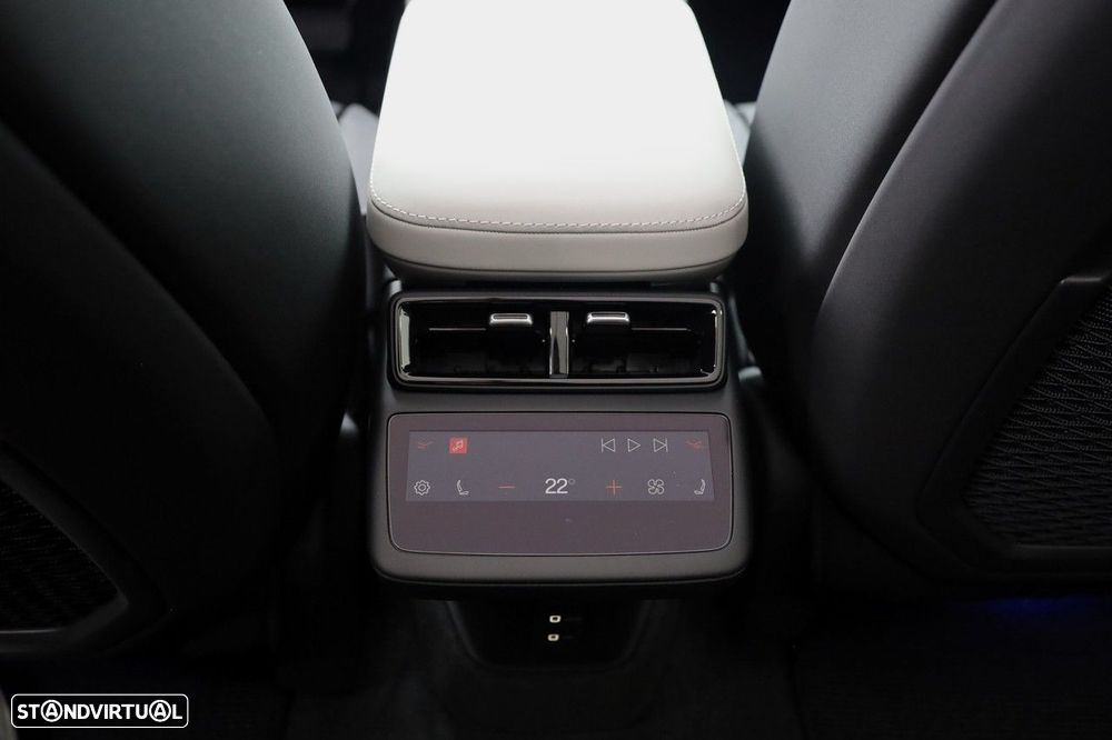 Polestar 4 Long Range 100 kWh Dual Motor Performance Plus - 17