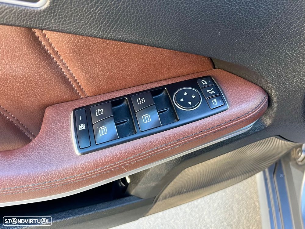 Mercedes-Benz E 300 Bluetec Hybrid Avantgarde - 28