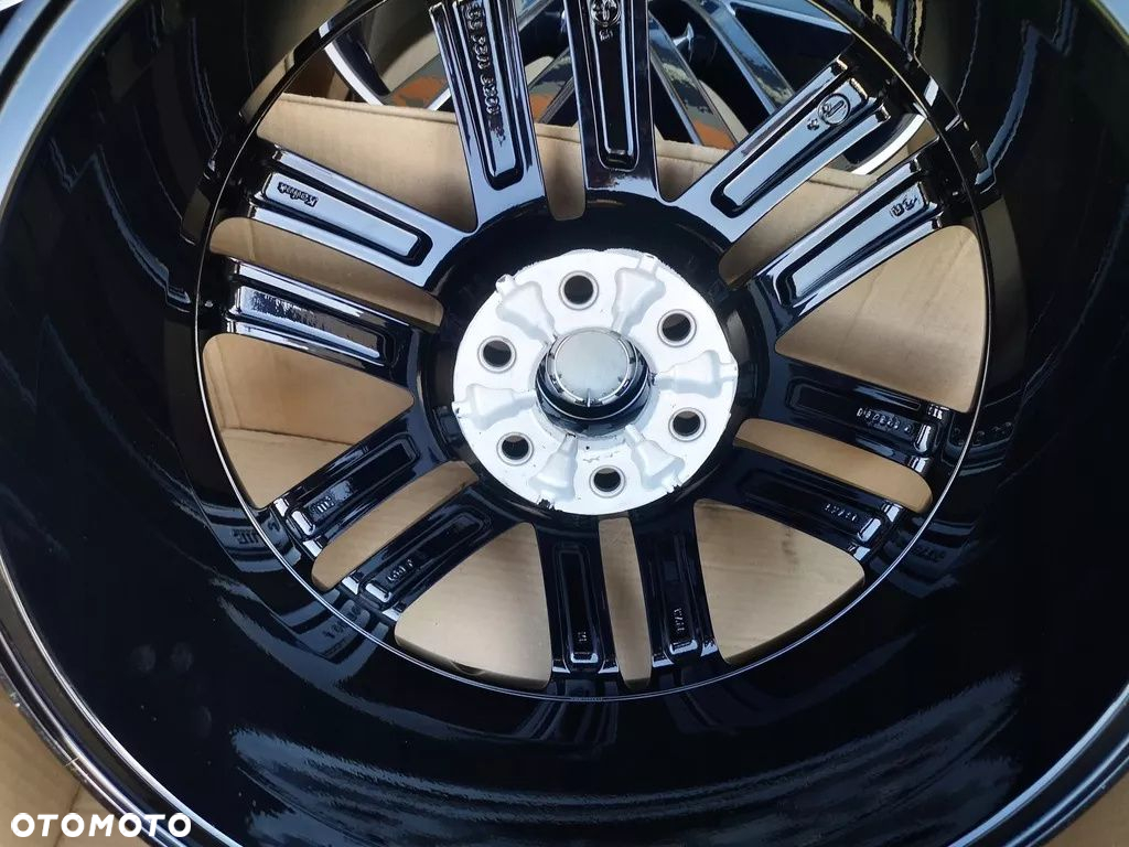 MERCEDES X KLASA PIC-UP 19'' - 8