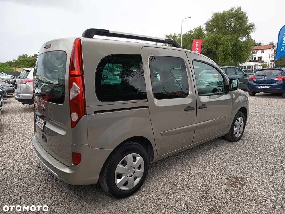 Renault Kangoo 1.6 16V 105 Happy Family - 12
