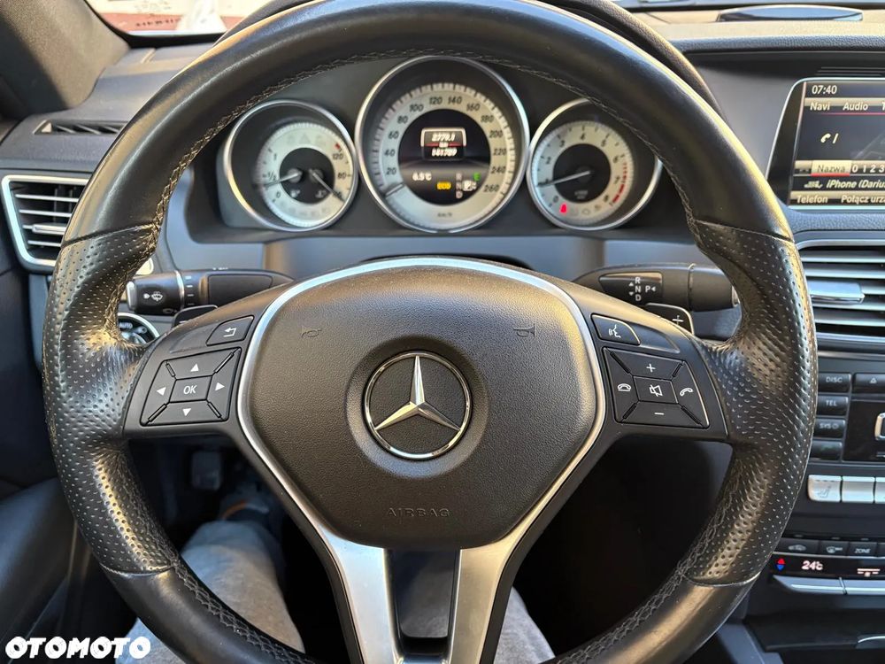 Mercedes-Benz Klasa E 250 7G-TRONIC - 22