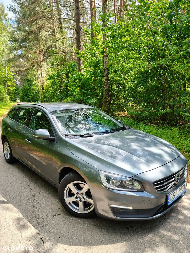 Volvo V60 D2 Drive-E Kinetic - 2