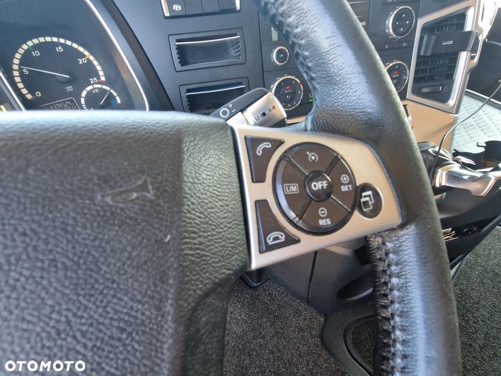 Mercedes-Benz Actros - 36