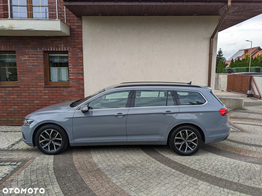 Volkswagen Passat 2.0 TDI SCR Style DSG - 2