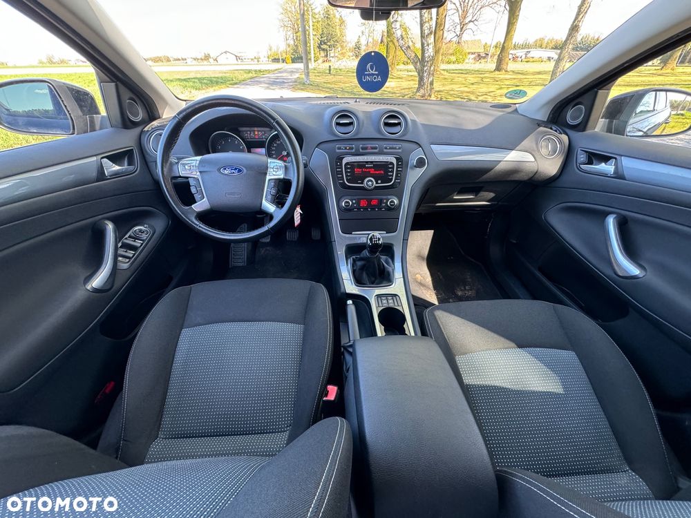 Ford Mondeo SW 1.6 Trend - 13