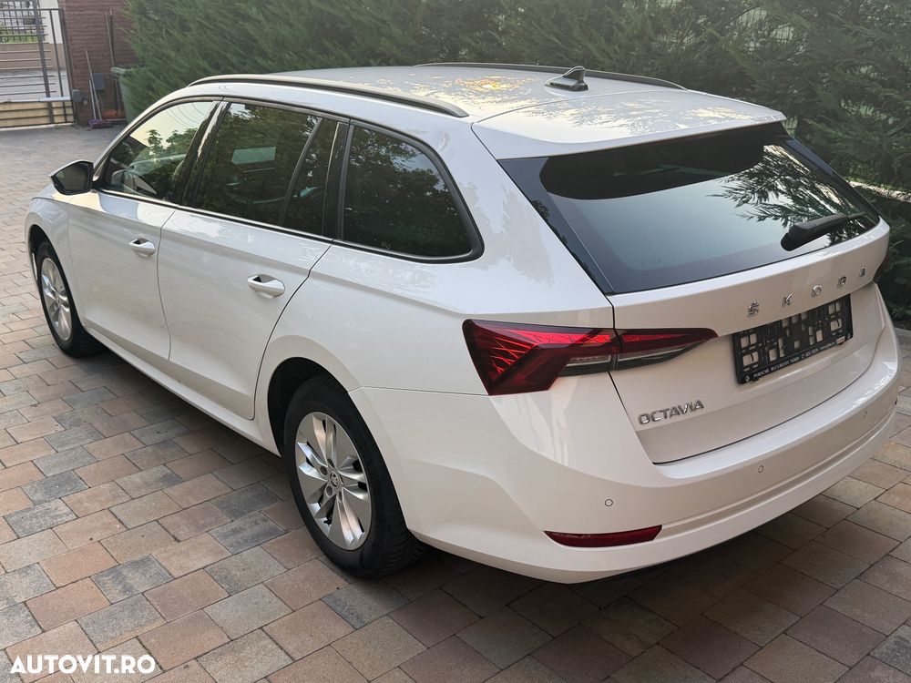 Skoda Octavia 2.0 TDI DSG Ambition - 26