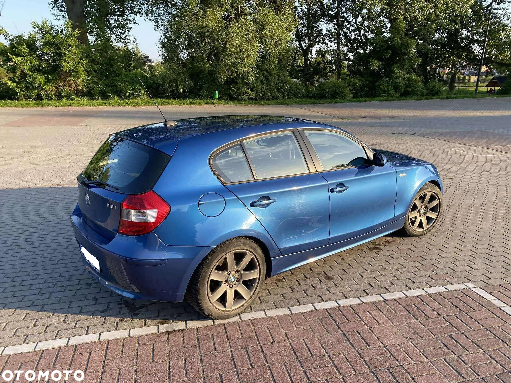 BMW Seria 1 118i - 3