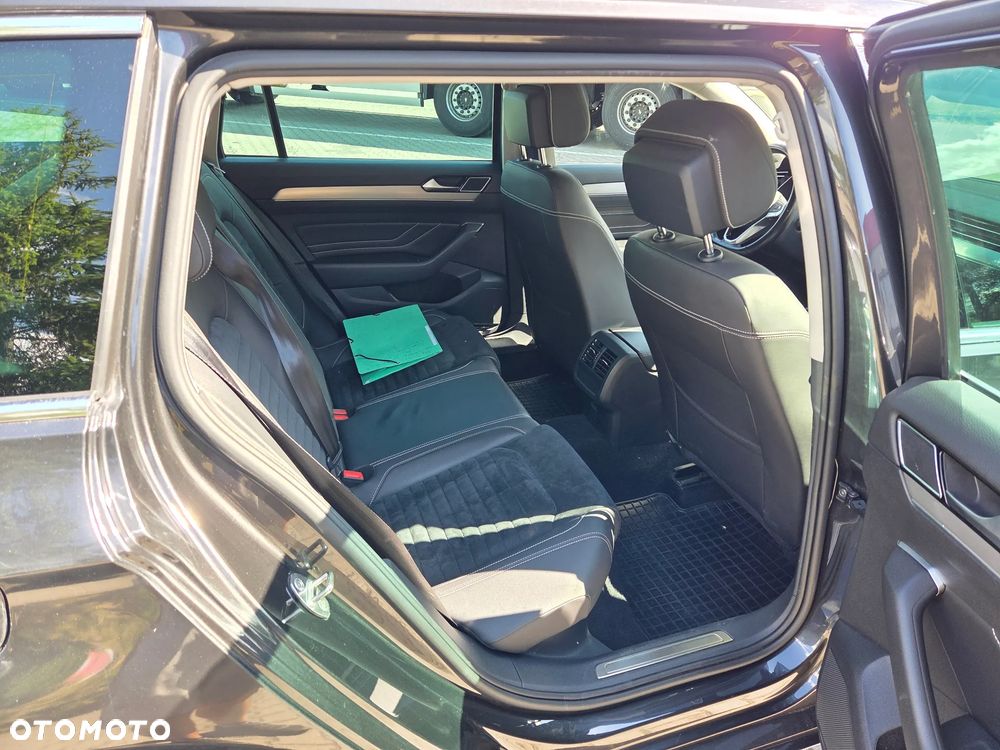 Volkswagen Passat 2.0 TDI SCR DSG Highline - 9