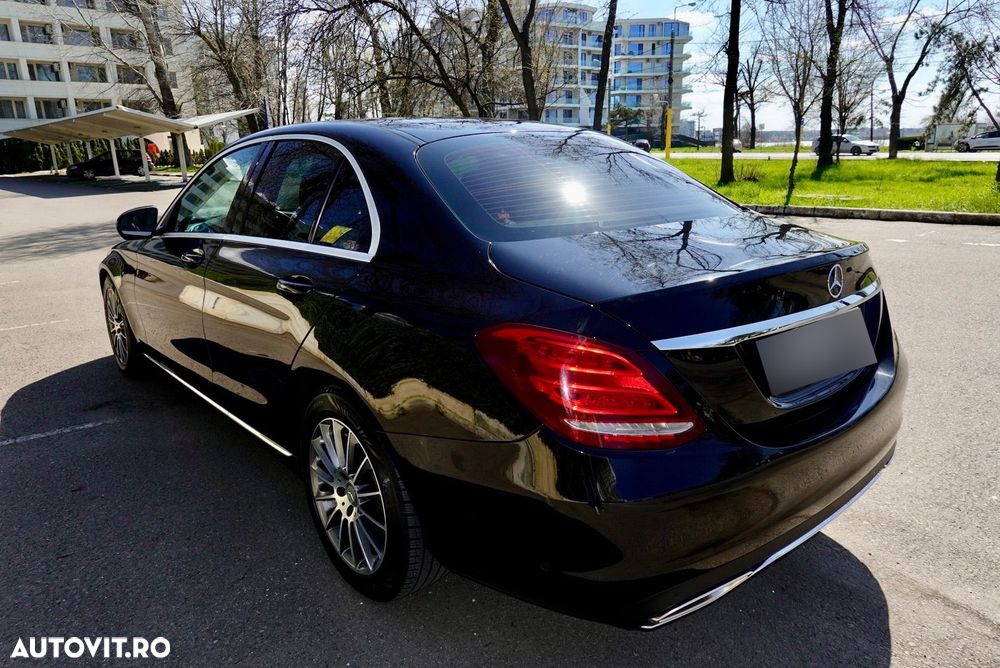 Mercedes-Benz C - 8