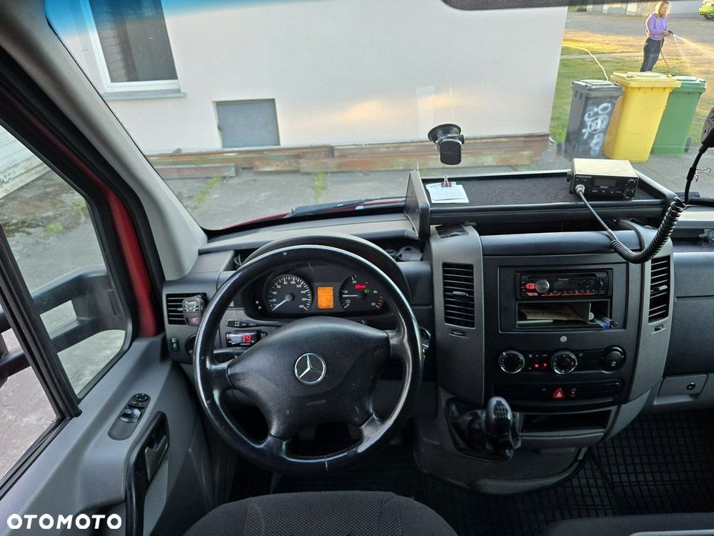 Mercedes-Benz Sprinter - 19