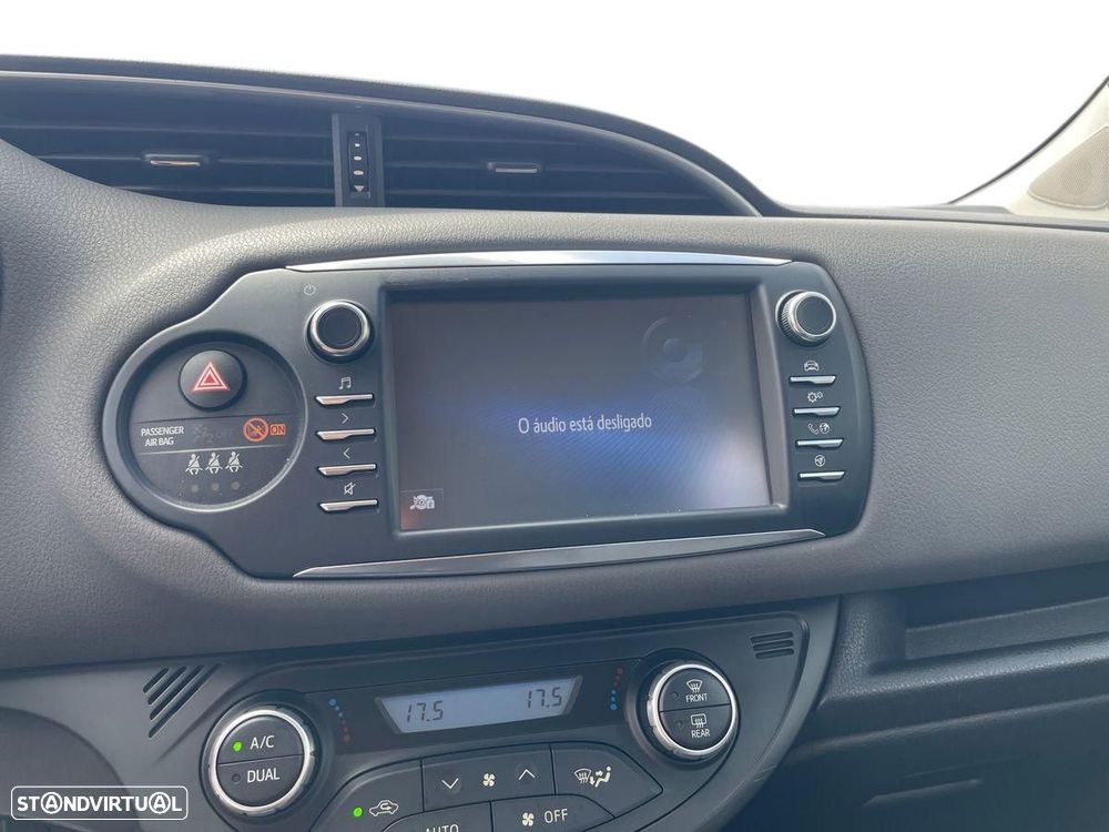 Toyota Yaris - 16