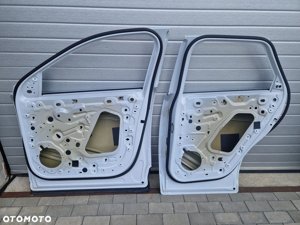 DRZWI PRZEDNIE PRAWE + TYLNE PRAWE PEUGEOT 3008 III 5008 III 2023-- - 8