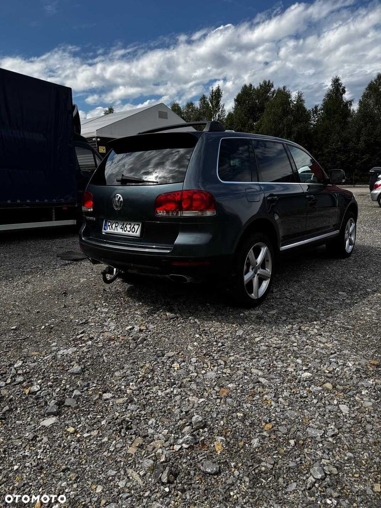 Volkswagen Touareg - 2